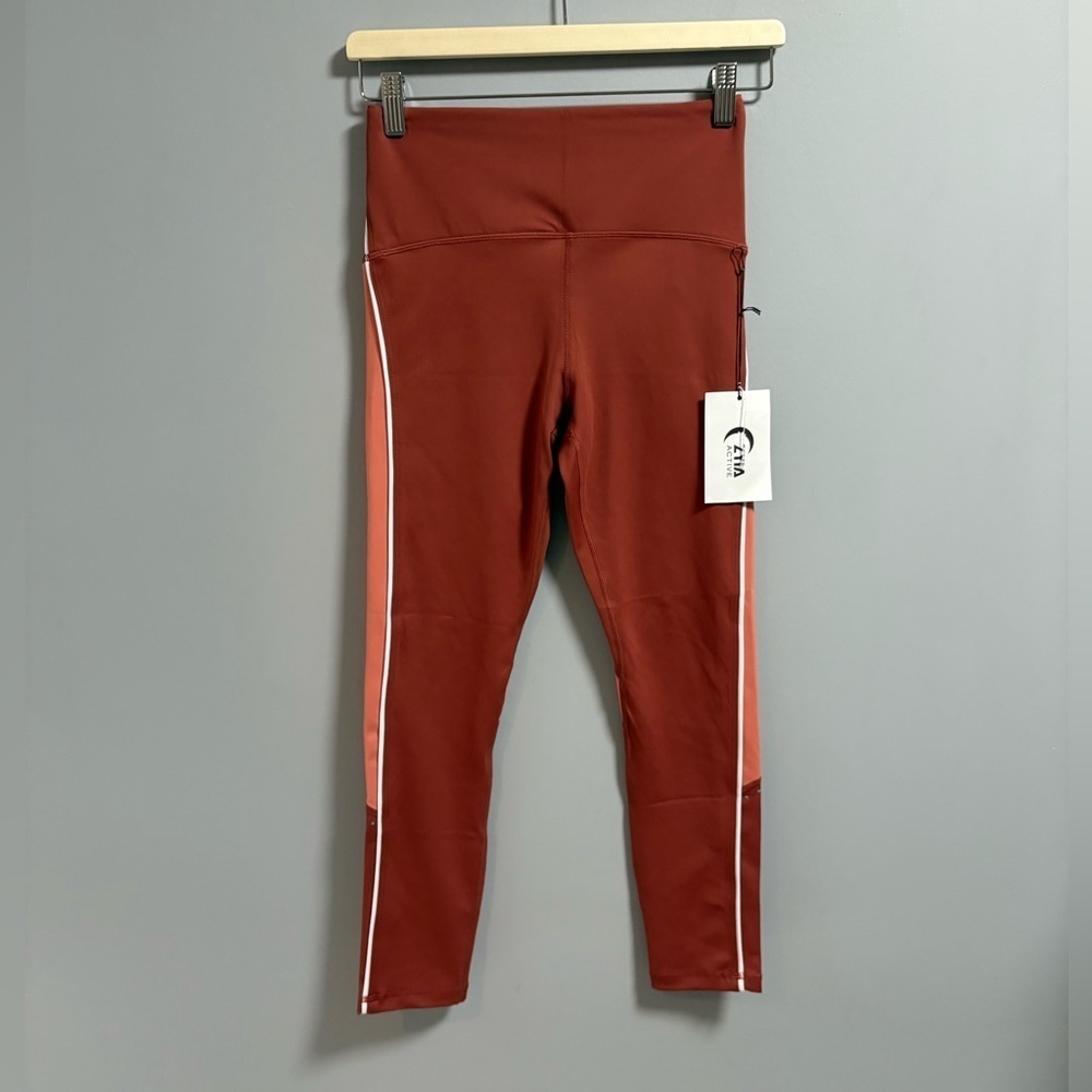 Zyia - Terra Cotta Piping Light N Tight Leggings